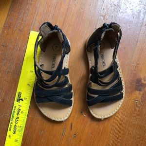 Cherokee strappy sandals | size 7